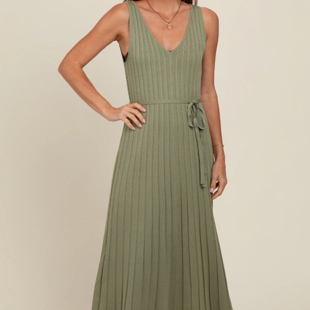Light Olive Pleated V-Neck Waist Tie Sweater Maxi Dress